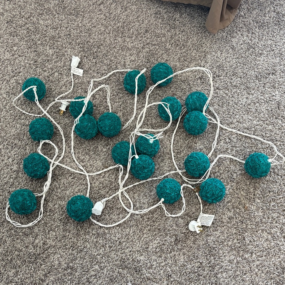 Room Essentials Teal String Lights